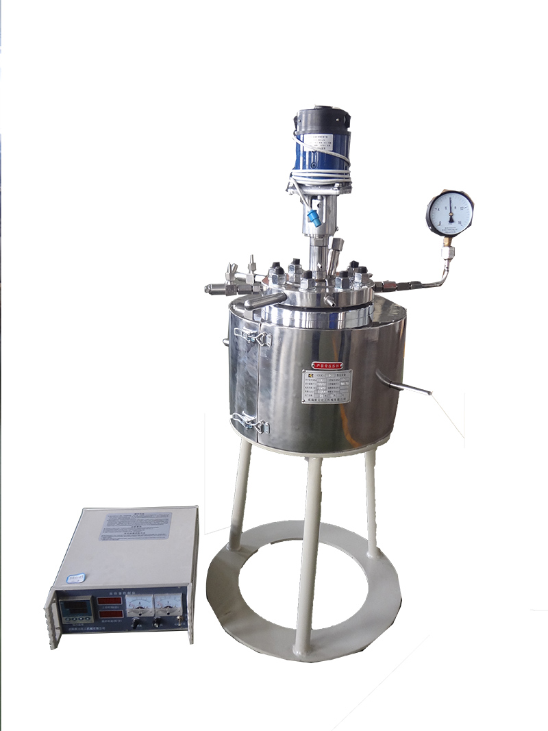 CJ普通型反應(yīng)釜（下出料，不銹鋼拋光）