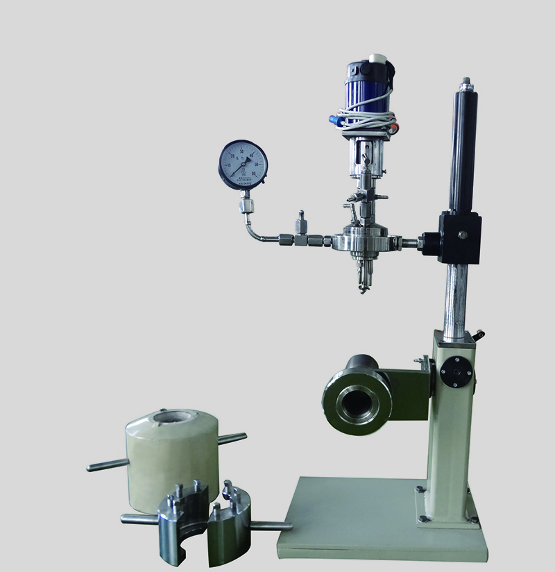 CJK型快開(kāi)反應(yīng)釜（開(kāi)啟狀態(tài)）